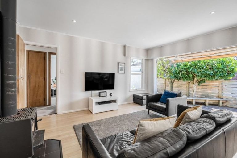 Photo of property in 1/24a Wolsley Avenue, Milford, Auckland, 0620