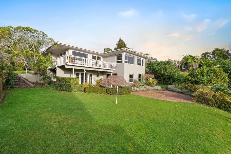 Photo of property in 10 Etherege Place, Howick, Auckland, 2014