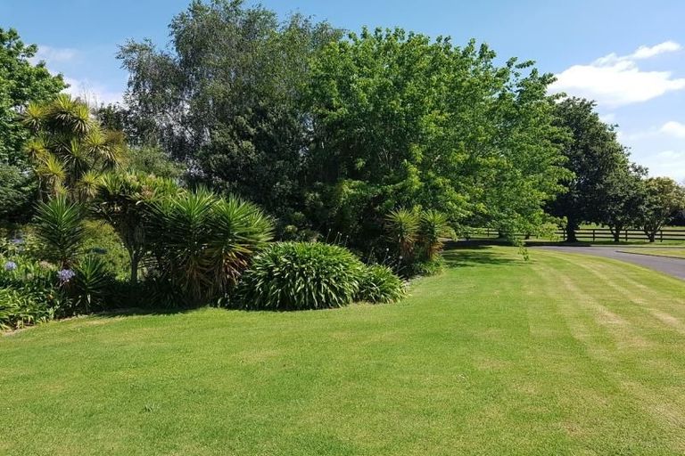 Photo of property in 131 Pararekau Road, Karaka, Papakura, 2580