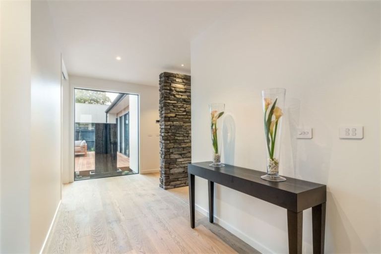 Photo of property in 43 Chepstow Avenue, Fendalton, Christchurch, 8052