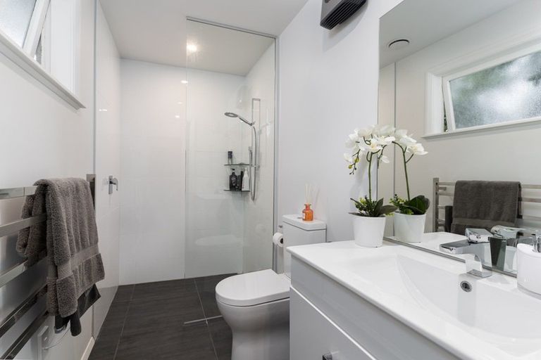 Photo of property in 2a Lansdowne Crescent, Lansdowne, Masterton, 5810