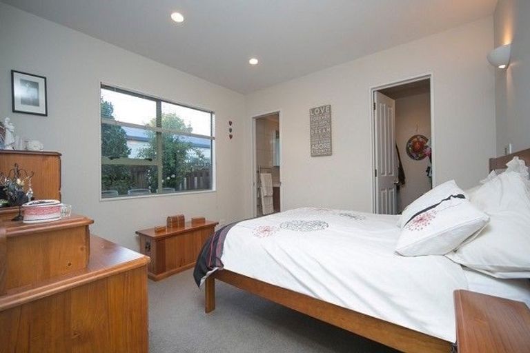 Photo of property in 35 Wiseley Road, Hobsonville, Auckland, 0618