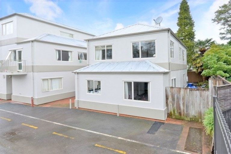 Photo of property in 29c Opoia Road, Hamilton East, Hamilton, 3216