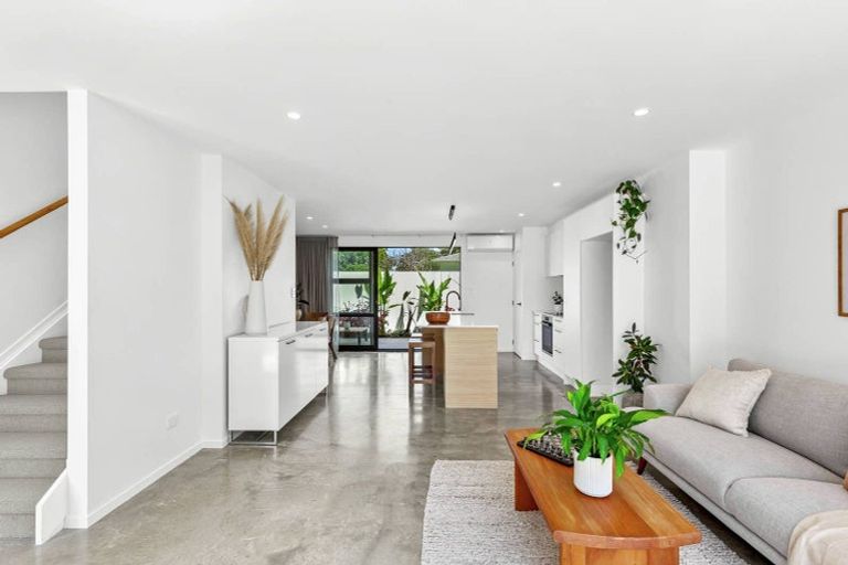 Photo of property in 26a Brennan Avenue, Te Atatu Peninsula, Auckland, 0610