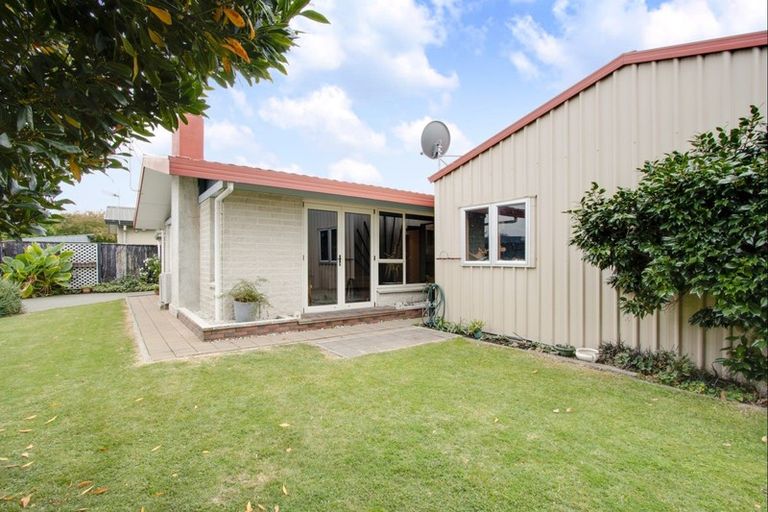 Photo of property in 129 Gloucester Street, Taradale, Napier, 4112
