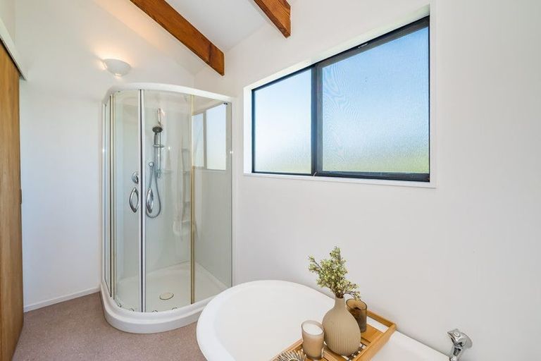 Photo of property in 343 Te Horo Beach Road, Te Horo Beach, Otaki, 5581