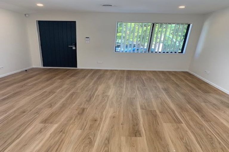 Photo of property in 3c Scenic Drive, Hillpark, Auckland, 2102