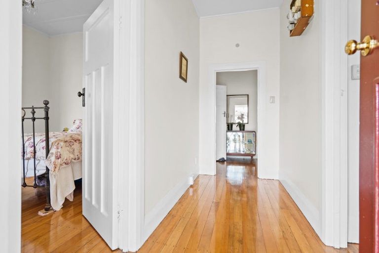 Photo of property in 1 View Road, Hikurangi, 0114