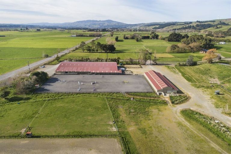 Photo of property in 480 Fitzherbert Road East, Aokautere, Palmerston North, 4471