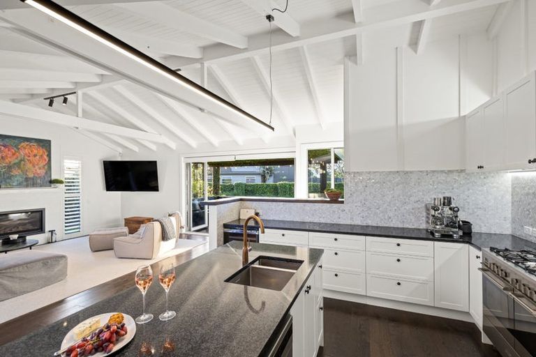 Photo of property in 255 Mangatawhiri Road, Omaha, Warkworth, 0986