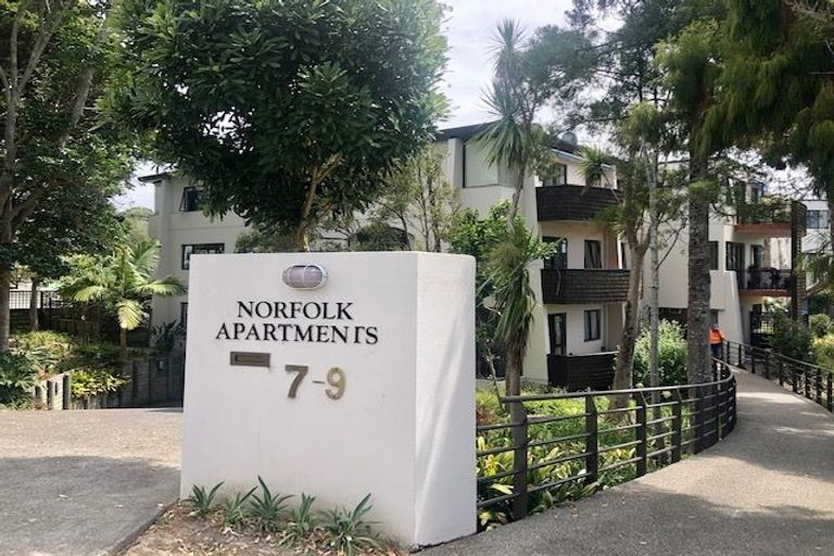 Photo of property in Norfolk Apartments, 7 Ramsgate Terrace, Mairangi Bay, Auckland, 0630