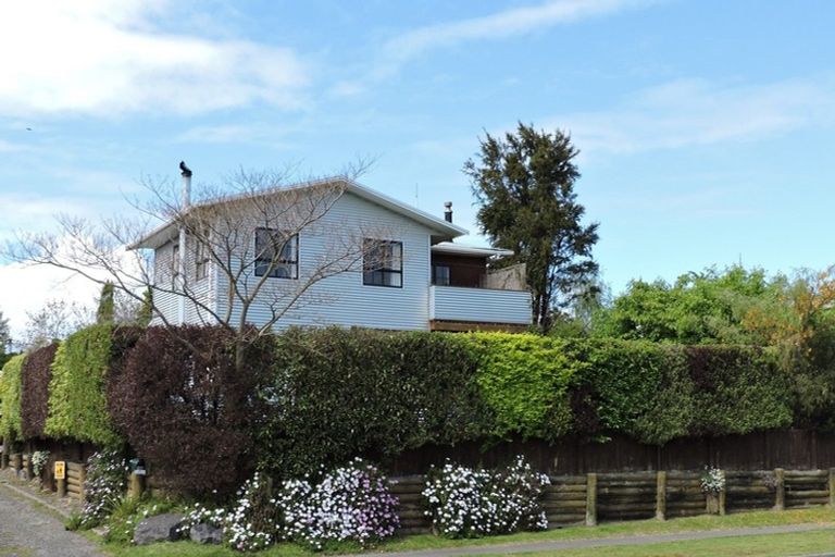 Photo of property in 10 Grace Crescent, Richmond Heights, Taupo, 3330