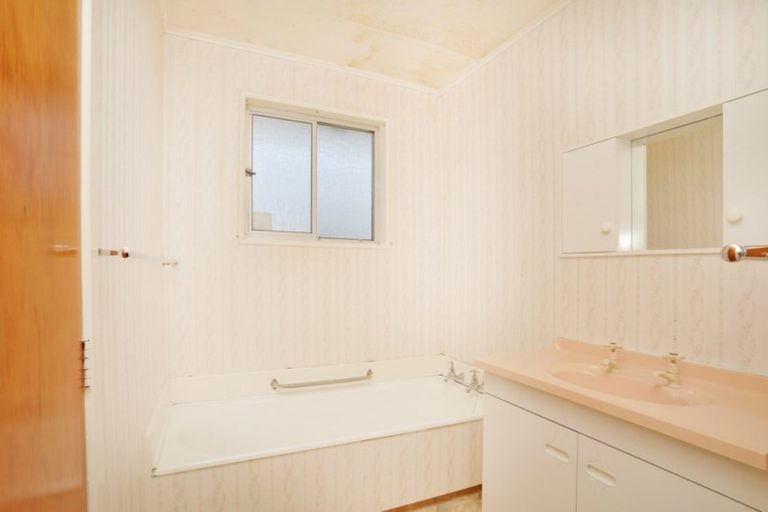 Photo of property in 49 Cunningham Street, Grasmere, Invercargill, 9810