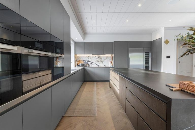 Photo of property in 12 Clifton Road, Hauraki, Auckland, 0622