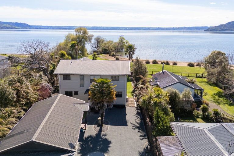 Photo of property in 10a Cooper Avenue, Holdens Bay, Rotorua, 3010