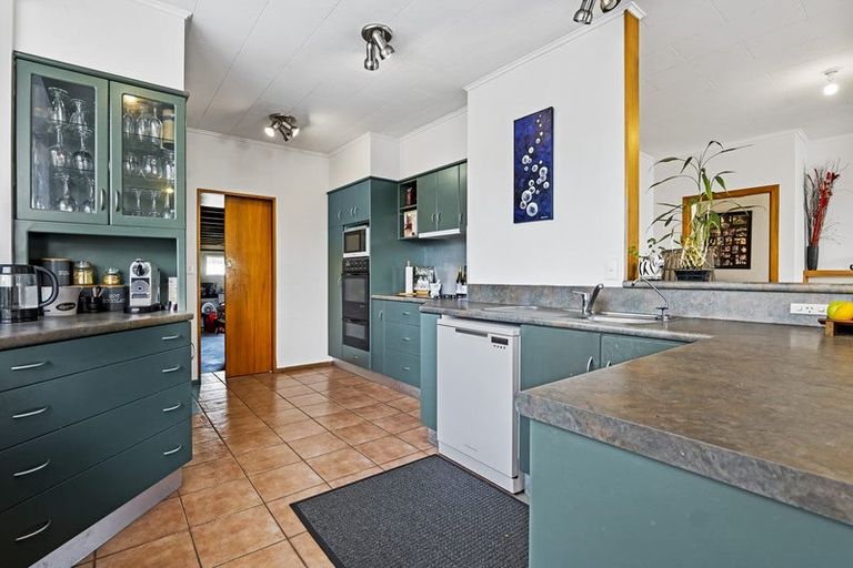 Photo of property in 291 Glover Road, Hawera, 4610