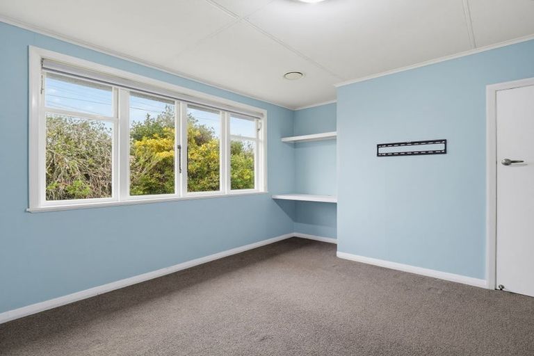Photo of property in 12 Holland Crescent, Bulls, 4818