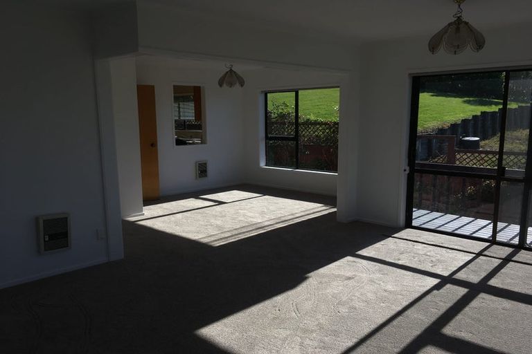 Photo of property in 11a Orewa Heights Crescent, Orewa, 0931