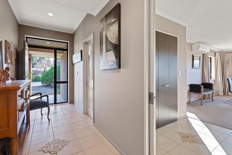 Photo of property in 17 Cheapside Street, Oxford, 7430