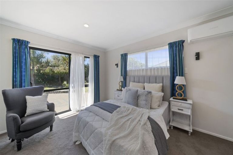 Photo of property in 40 Longford Park Drive, Takanini, 2112