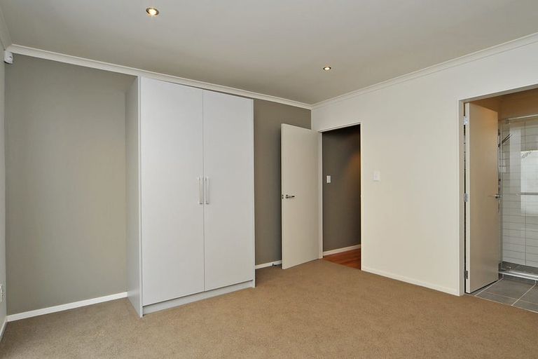 Photo of property in 3/123 The Parade, Island Bay, Wellington, 6023