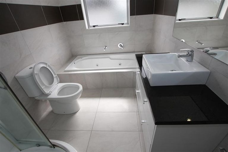 Photo of property in 6 Lucca Crescent, Flat Bush, Auckland, 2019