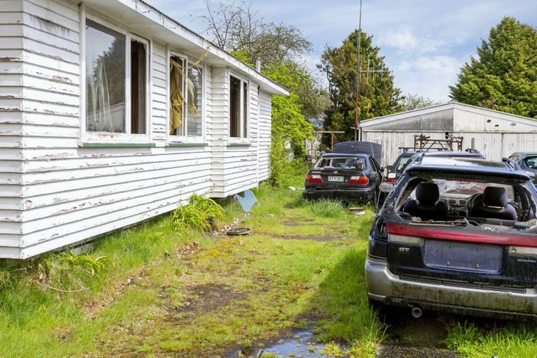 Photo of property in 75 Te Rangitautahanga Road, Turangi, 3334