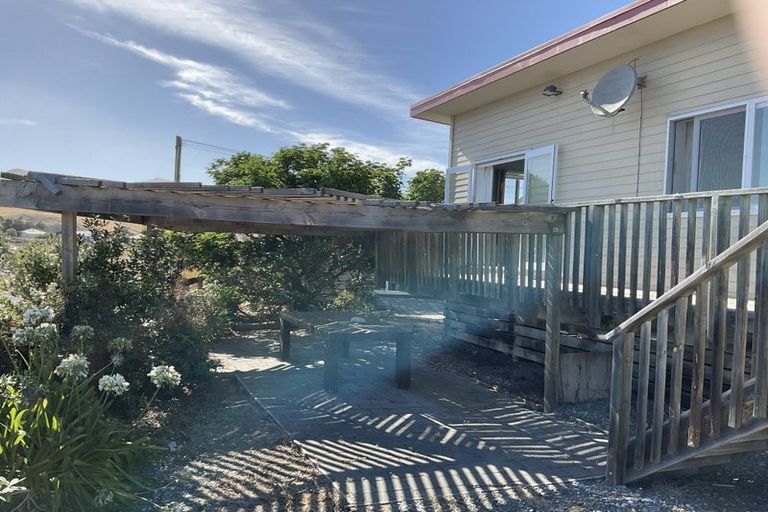 Photo of property in 38 Hillview Road, Birdlings Flat, Little River, 7591