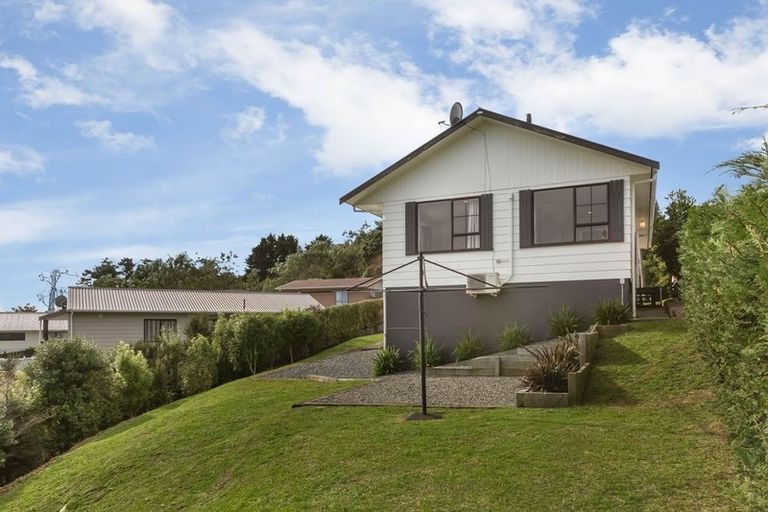 Photo of property in 25 Staysail Place, Whitby, Porirua, 5024