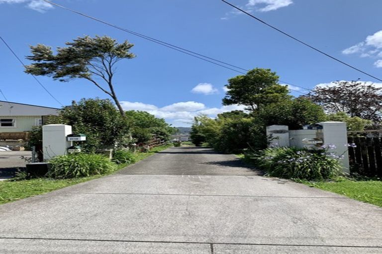 Photo of property in 121d Sunnyside Road, Sunnyvale, Auckland, 0612