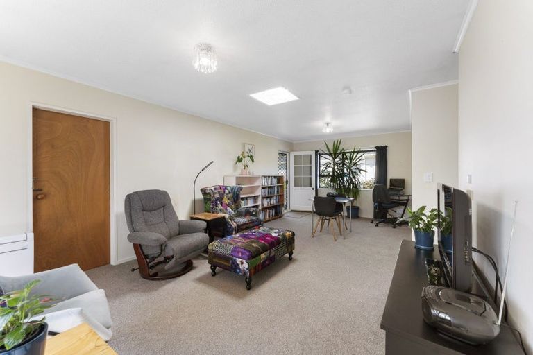 Photo of property in 29b Hinau Street, Tawa, Wellington, 5028