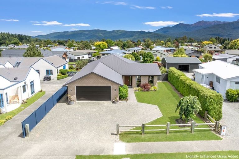 Photo of property in 7 Kepler Place, Te Anau, 9600