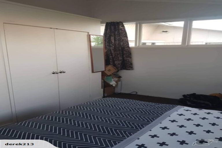 Photo of property in 24 Tiri Tiri Road, Birkdale, Auckland, 0626