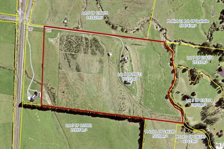 Photo of property in 201 Sutton Road, Drury, 2113