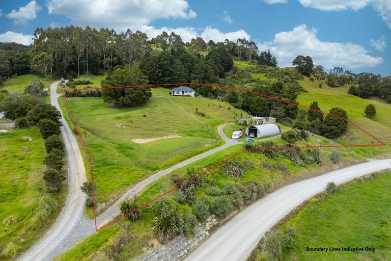 Photo of property in 465 Helmsdale Road, Waipu, 0582