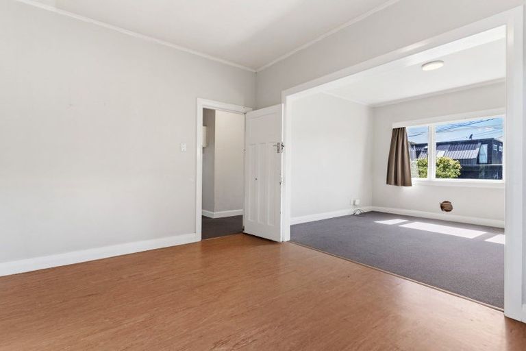 Photo of property in 68 Moa Road, Point Chevalier, Auckland, 1022