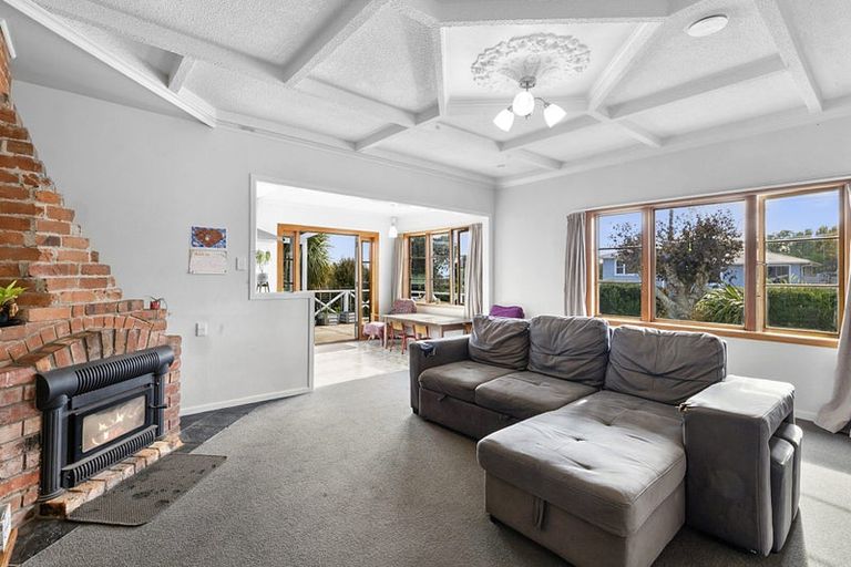 Photo of property in 7 Wheeler Place, Upper Vogeltown, New Plymouth, 4310