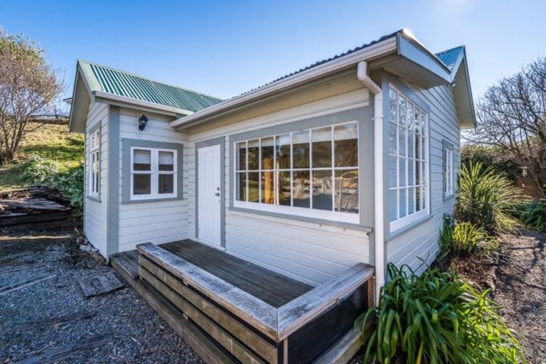 Photo of property in 69 Waimea Road, Waikanae Beach, Waikanae, 5036