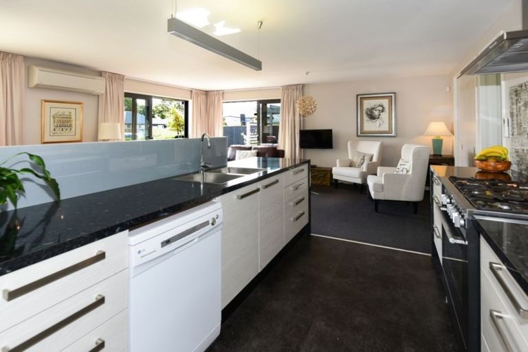 Photo of property in 21 Old Red Barn Road, Halswell, Christchurch, 8025