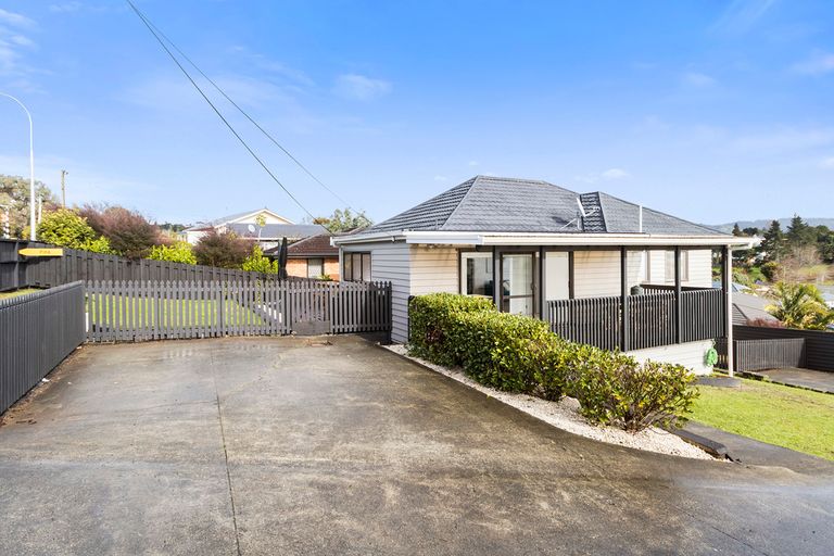 Photo of property in 71 Rosier Road, Glen Eden, Auckland, 0602
