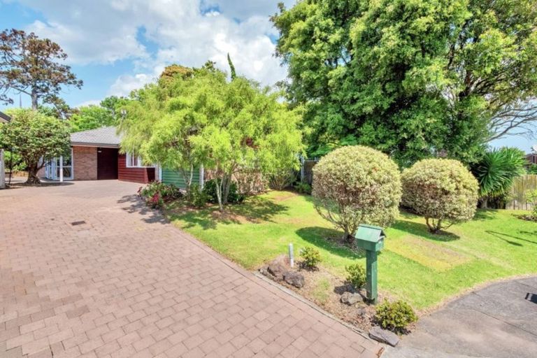 Photo of property in 1/26 Steeple Rise, Pakuranga, Auckland, 2010