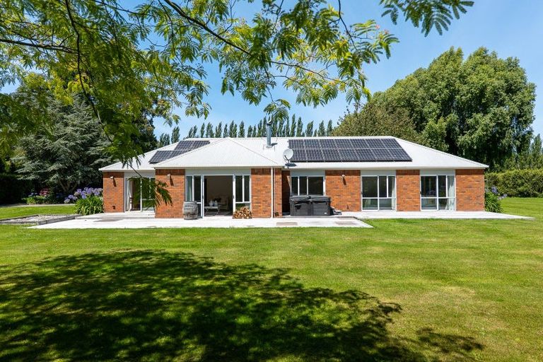 Photo of property in 533 Johns Road, Harewood, Christchurch, 8051