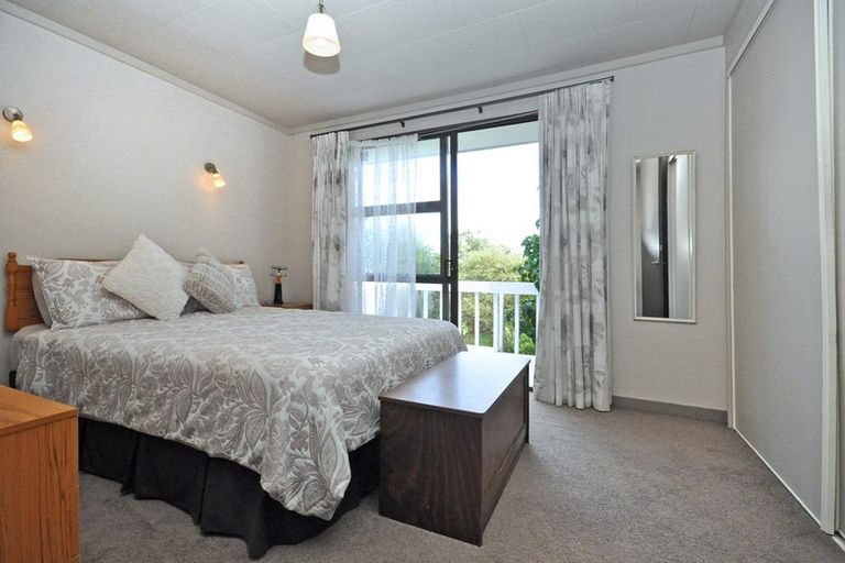 Photo of property in 25b Shakespear Road, Army Bay, Whangaparaoa, 0930