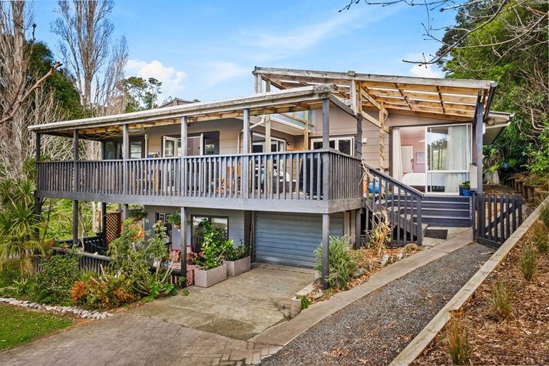 Photo of property in 35 Duck Creek Road, Stillwater, Silverdale, 0993