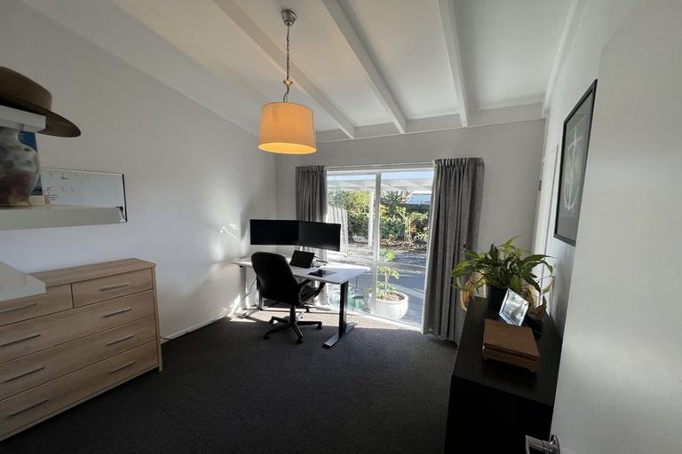 Photo of property in 1373 Whangaparaoa Road, Army Bay, Whangaparaoa, 0930