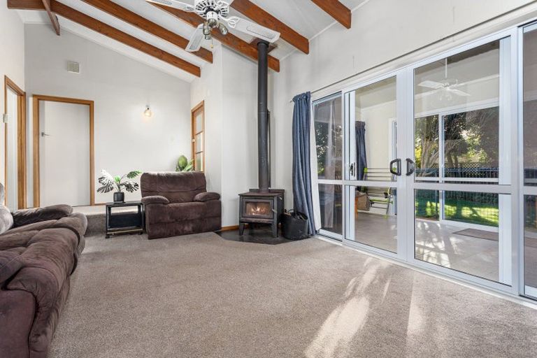 Photo of property in 81 College Road, Edgecumbe, 3120