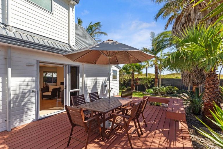 Photo of property in 338 Papamoa Beach Road, Papamoa Beach, Papamoa, 3118