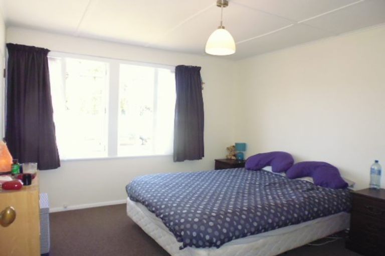 Photo of property in 2 Avery Grove, Boulcott, Lower Hutt, 5011