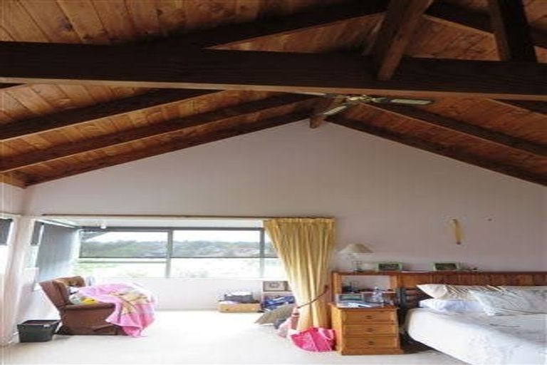 Photo of property in 163a Colwill Road, Massey, Auckland, 0614