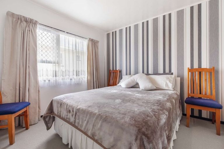 Photo of property in 1/49 Fernaig Street, Papakura, 2110